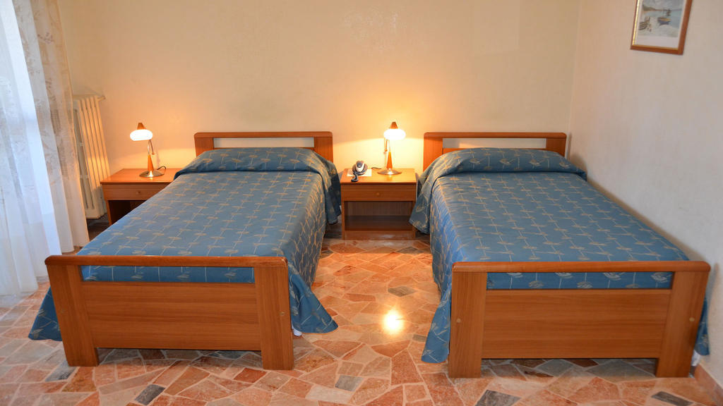 Hotel A-14 Modugno Kültér fotó