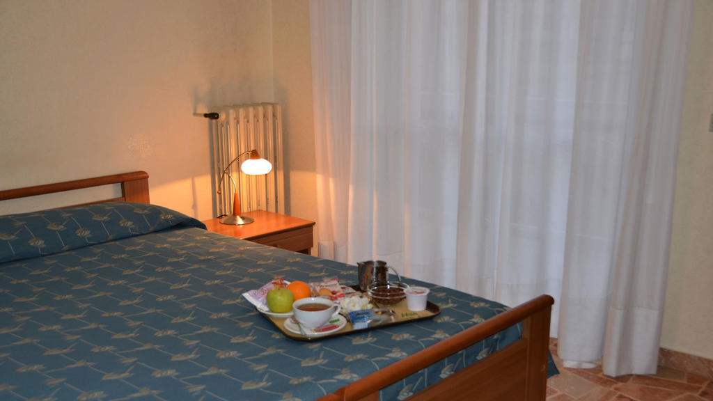 Hotel A-14 Modugno Szoba fotó