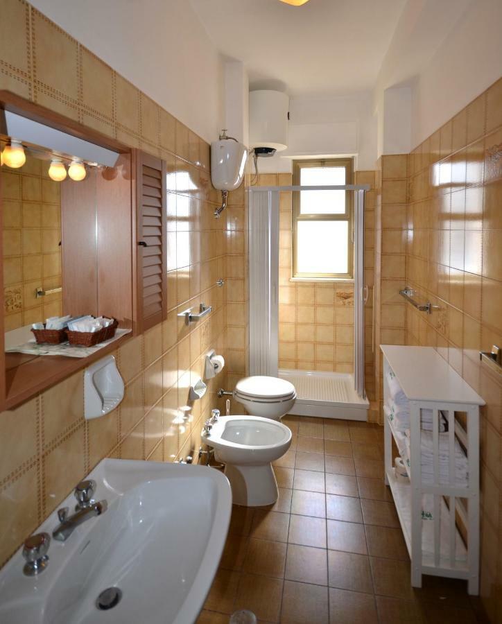 Hotel A-14 Modugno Kültér fotó