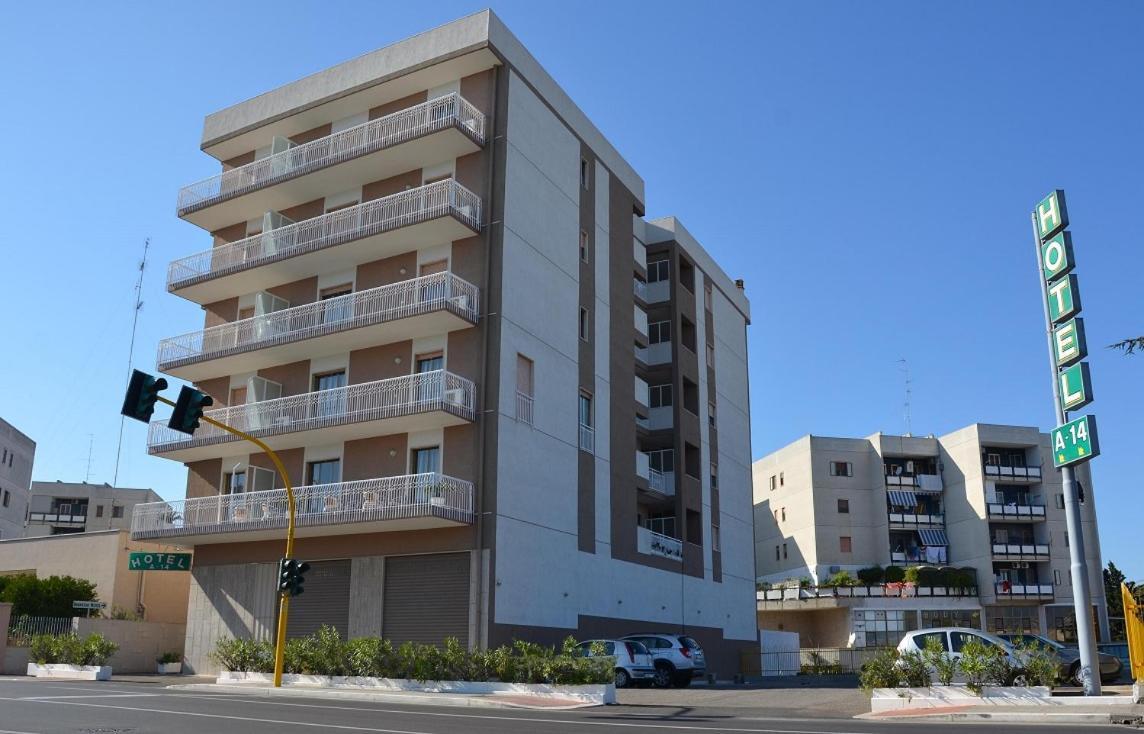 Hotel A-14 Modugno Kültér fotó